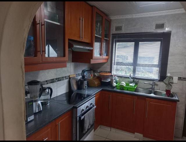 3 BEDROOM HOUSE FOR SALE IN LAMONTVILLE